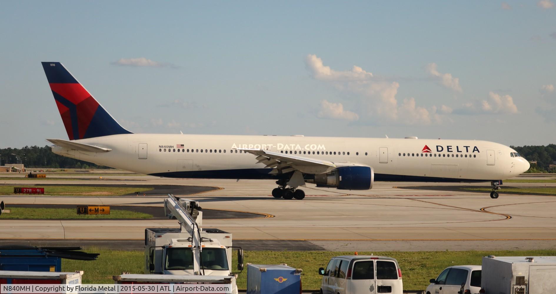N840MH, 2001 Boeing 767-432/ER C/N 29718, Delta