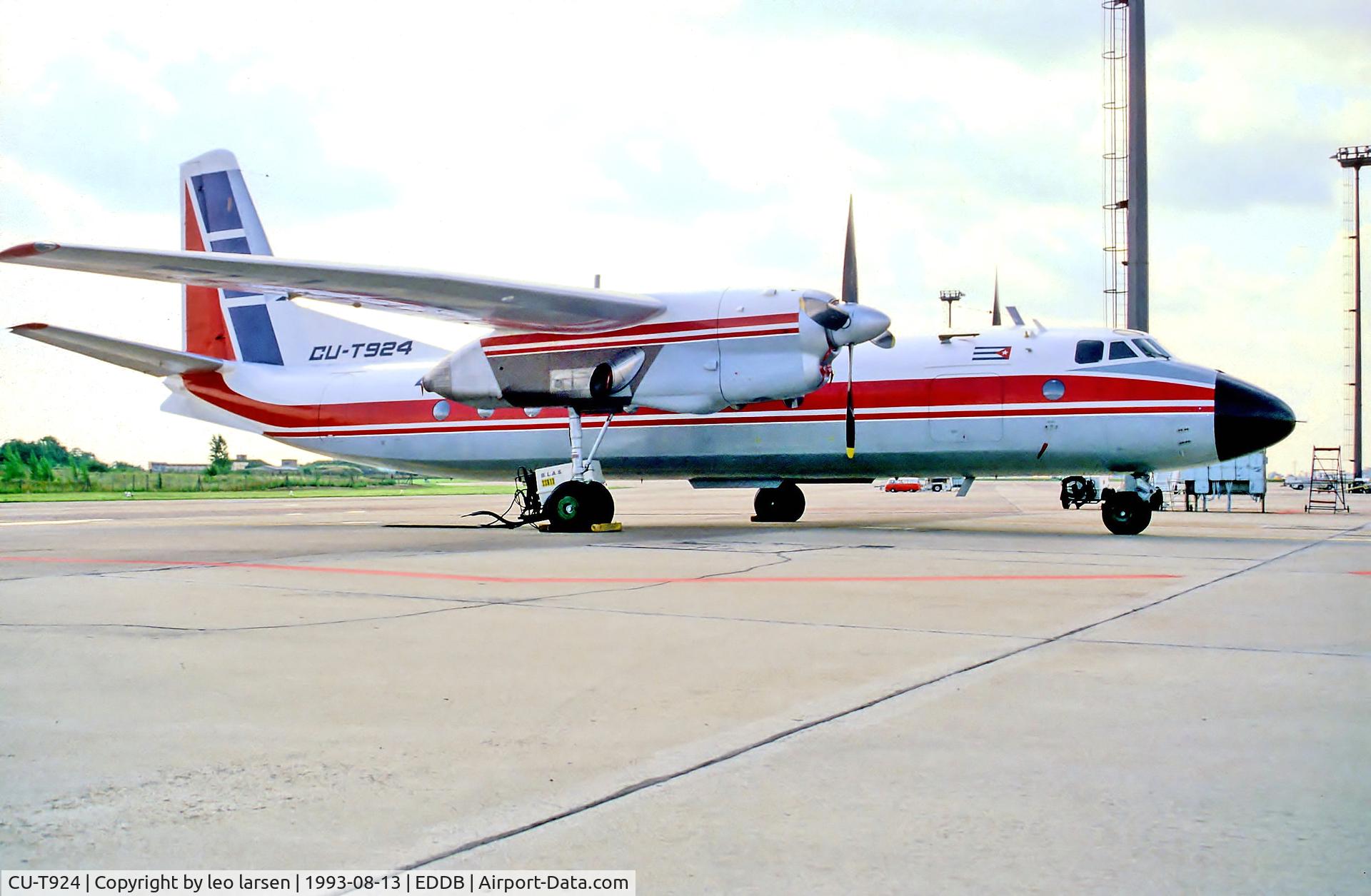 CU-T924, 1975 Antonov An-24RV C/N 47309405, Berlin SXF 13.8.93