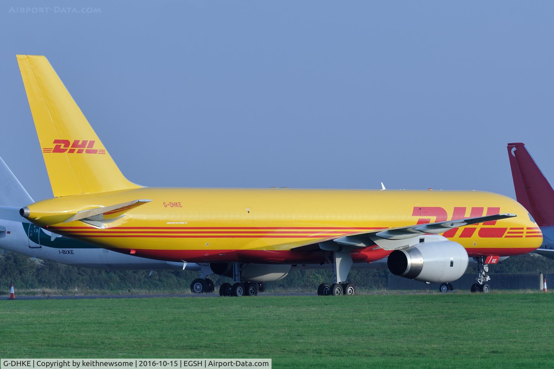 G-DHKE, 1998 Boeing 757-23N C/N 27976, Sunset at the storage area.