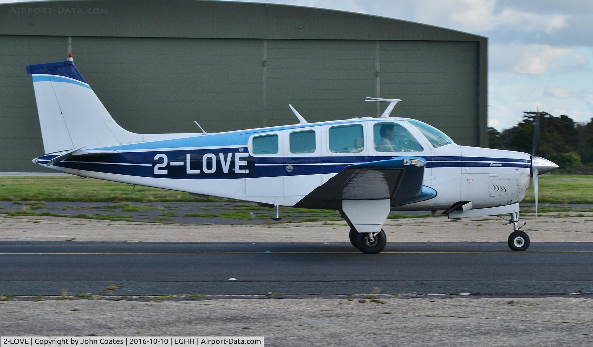 2-LOVE, 1976 Beech A36 Bonanza 36 Bonanza 36 C/N E-854, Taxiing to depart