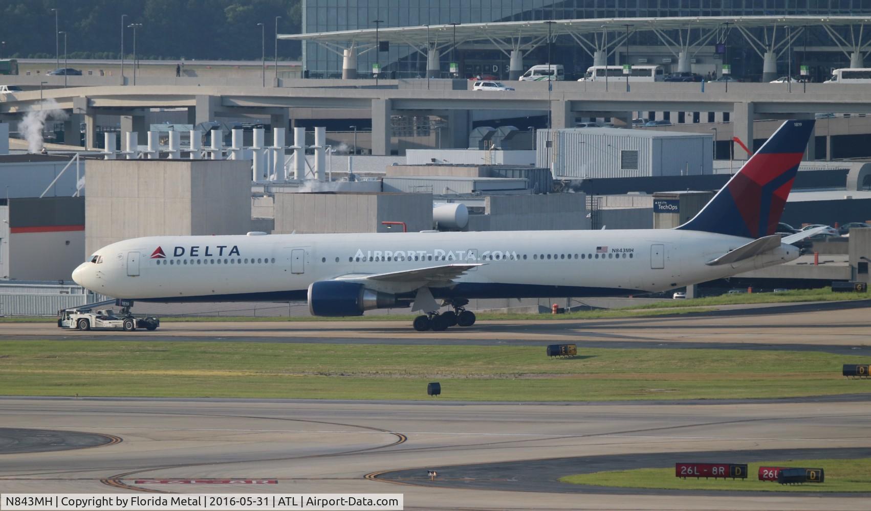 N843MH, 2002 Boeing 767-432/ER C/N 29716, Delta