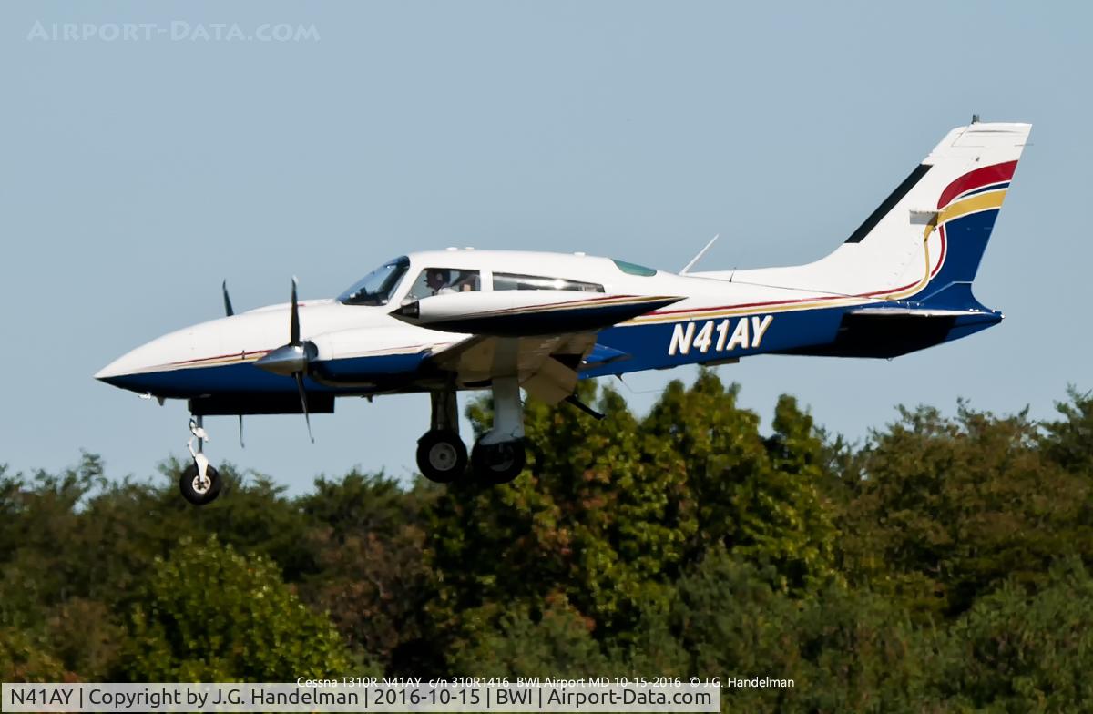 N41AY, 1978 Cessna T310R C/N 310R1416, On final to BWI 33L.