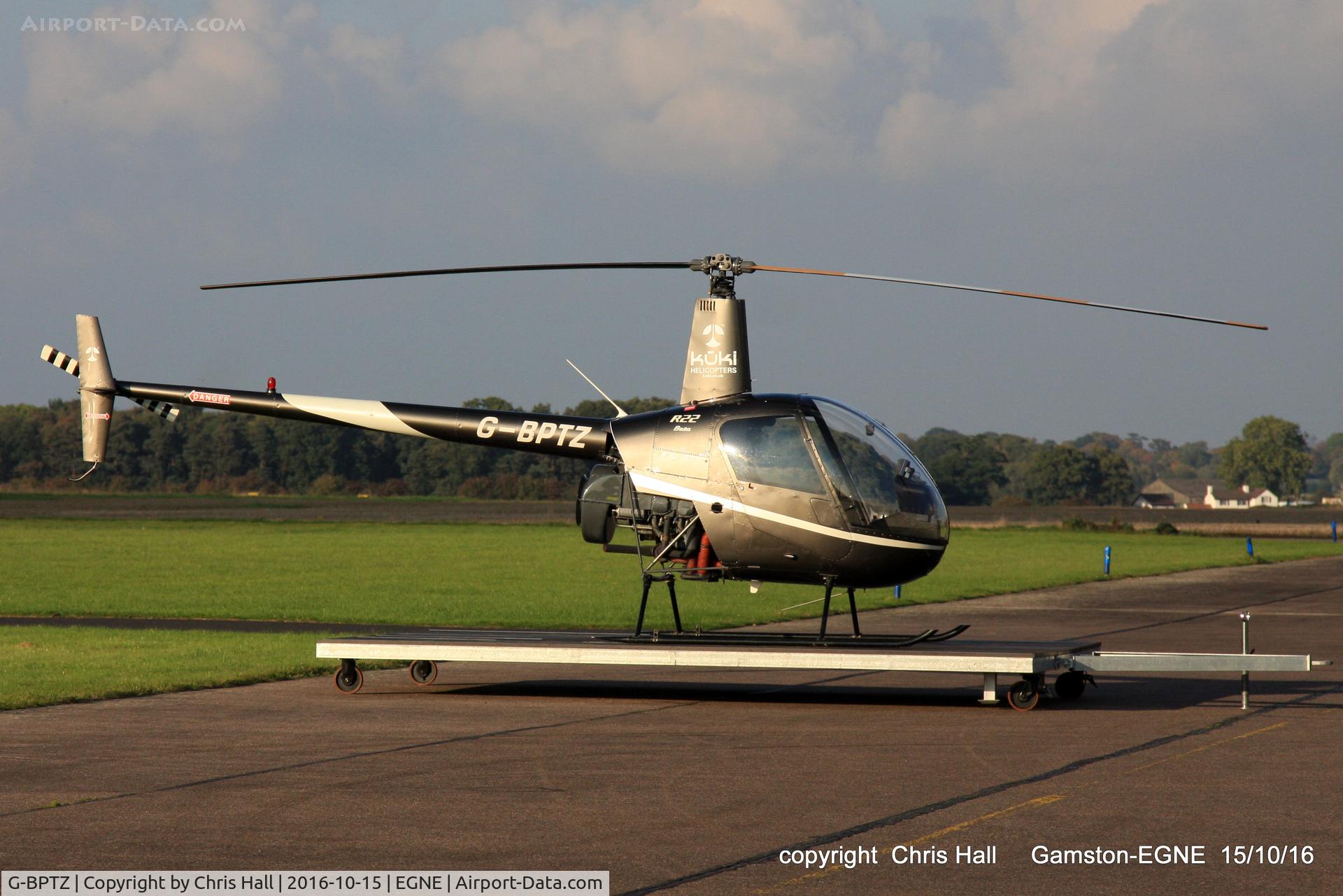 G-BPTZ, 1989 Robinson R22 Beta C/N 0958, at Gamston