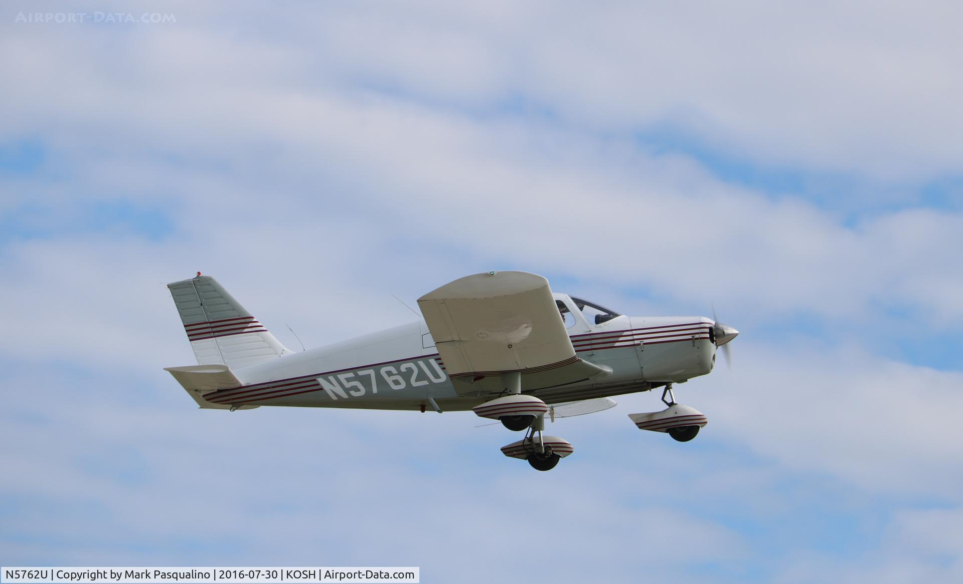 N5762U, 1969 Piper PA-28-140 C/N 28-26586, Piper PA-28-140
