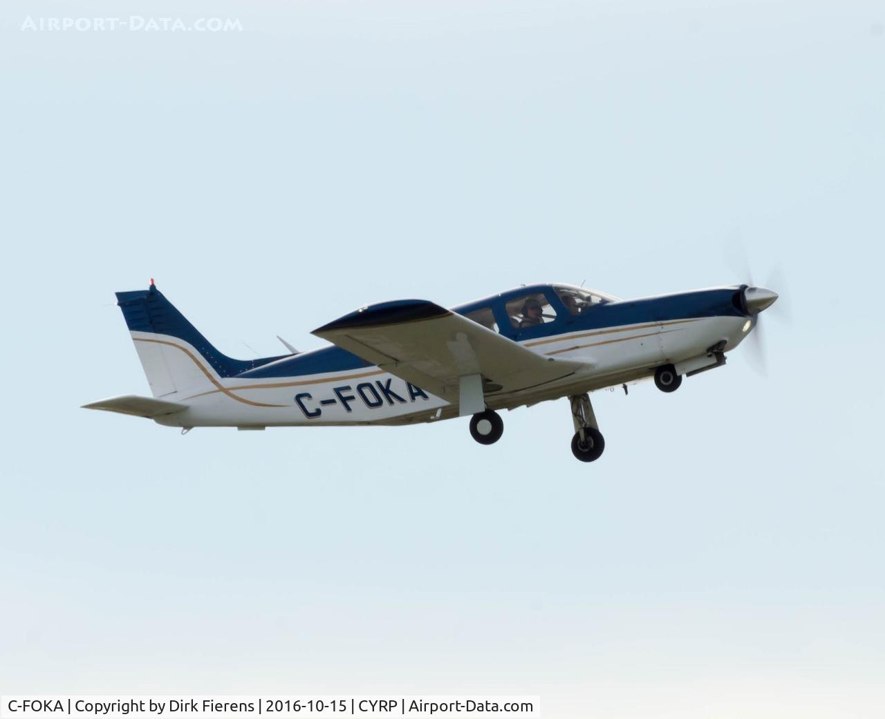 C-FOKA, 1977 Piper PA-32R-300 Cherokee Lance C/N 32R-7780316, Leaving Carp Airport