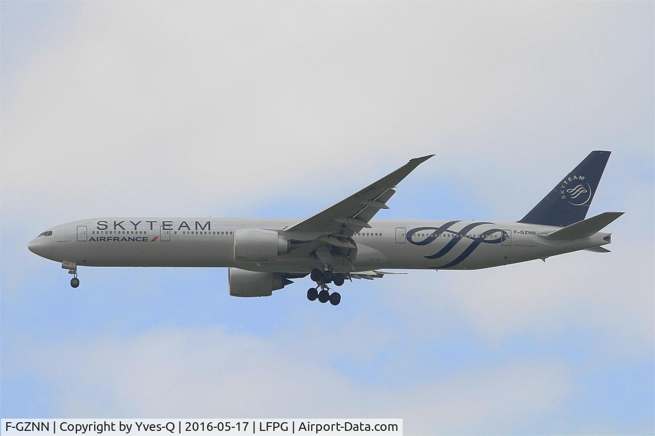F-GZNN, 2012 Boeing 777-328/ER C/N 40376, Boeing 777-328ER, On final rwy 27R, Roissy Charles De Gaulle Airport (LFPG-CDG)