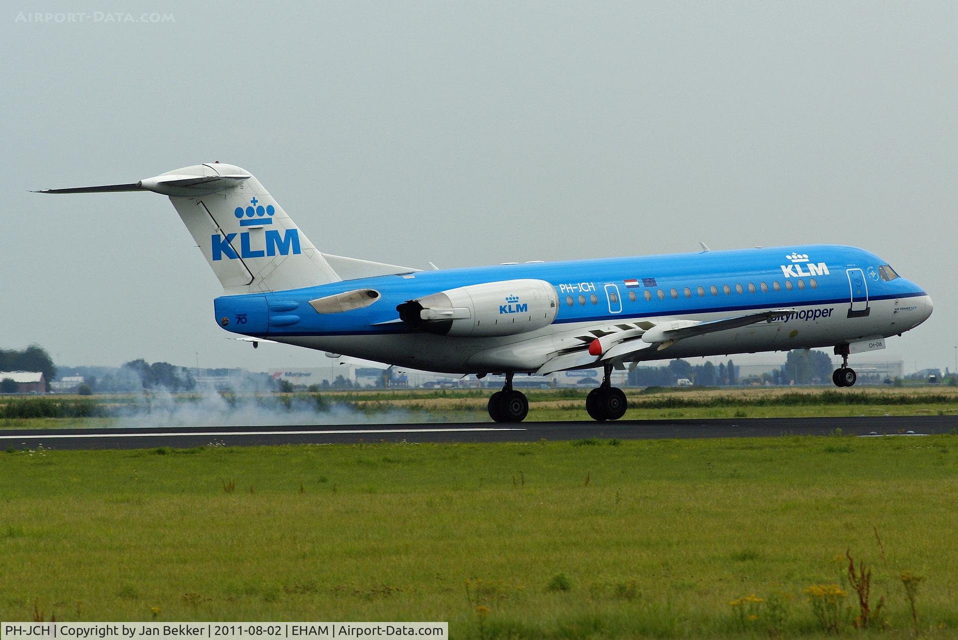 PH-JCH, 1994 Fokker 70 (F-28-0070) C/N 11528, Schiphol touch down