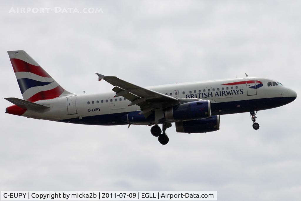G-EUPY, 2001 Airbus A319-131 C/N 1466, Landing. Scrapped in april 2025.