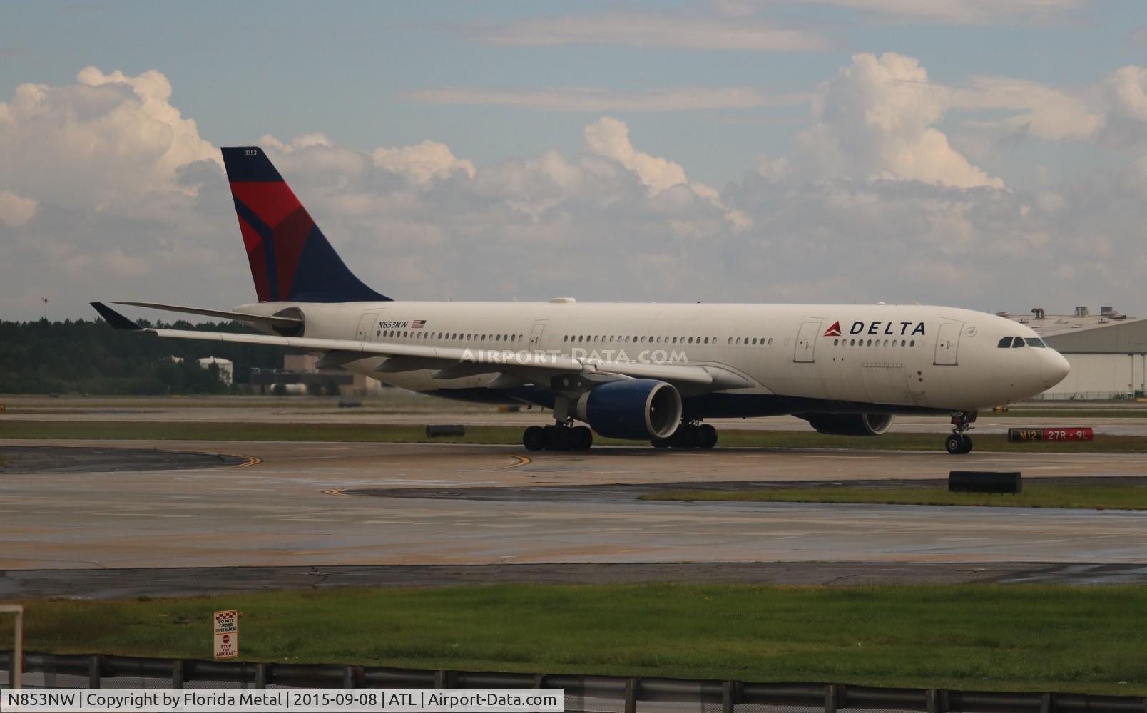 N853NW, 2004 Airbus A330-223 C/N 0618, Delta