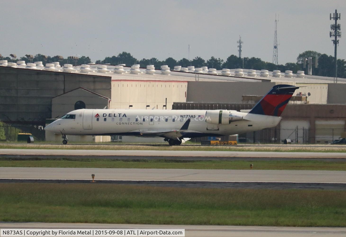 N873AS, 2001 Bombardier CRJ-200ER (CL-600-2B19) C/N 7549, Delta Connection