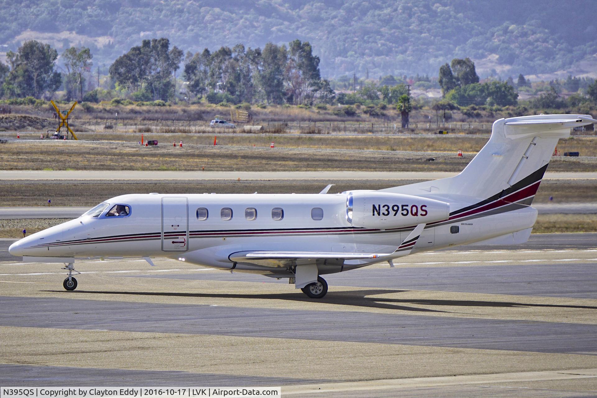N395QS, 1998 Cessna 560 Citation Ultra C/N 560-0496, Taxiing to 25R at Livermore Airport in California. 2016.