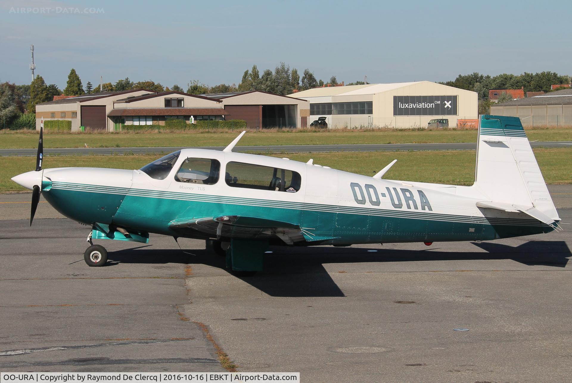 OO-URA, 1989 Mooney M20M Bravo C/N 27-0003, At Wevelgem Airport.