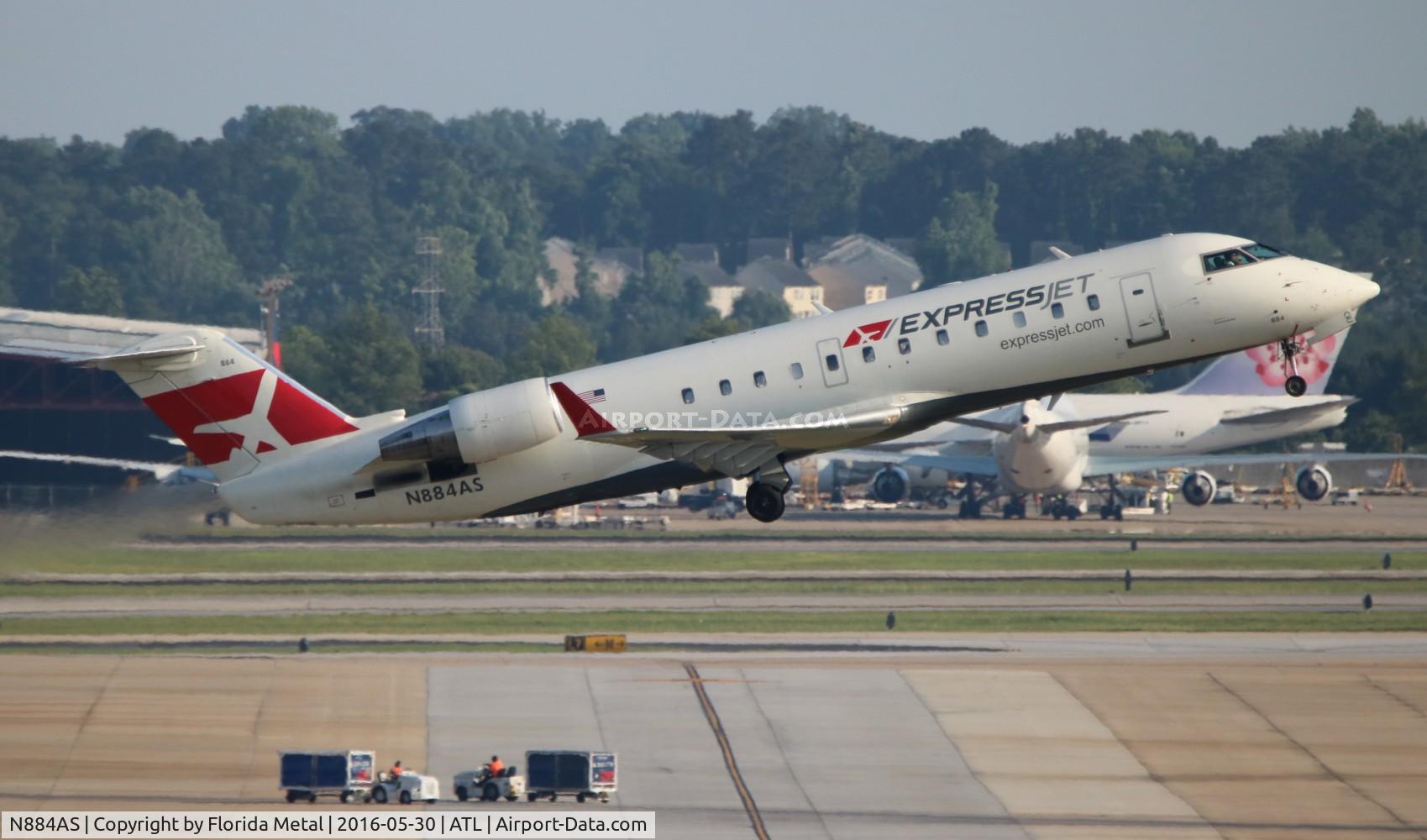 N884AS, 2001 Bombardier CRJ-200ER (CL-600-2B19) C/N 7513, Express Jet
