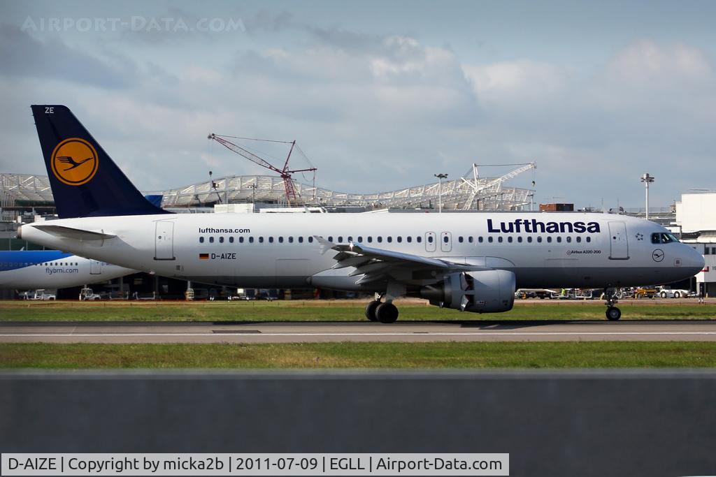 D-AIZE, 2010 Airbus A320-214 C/N 4261, Landing