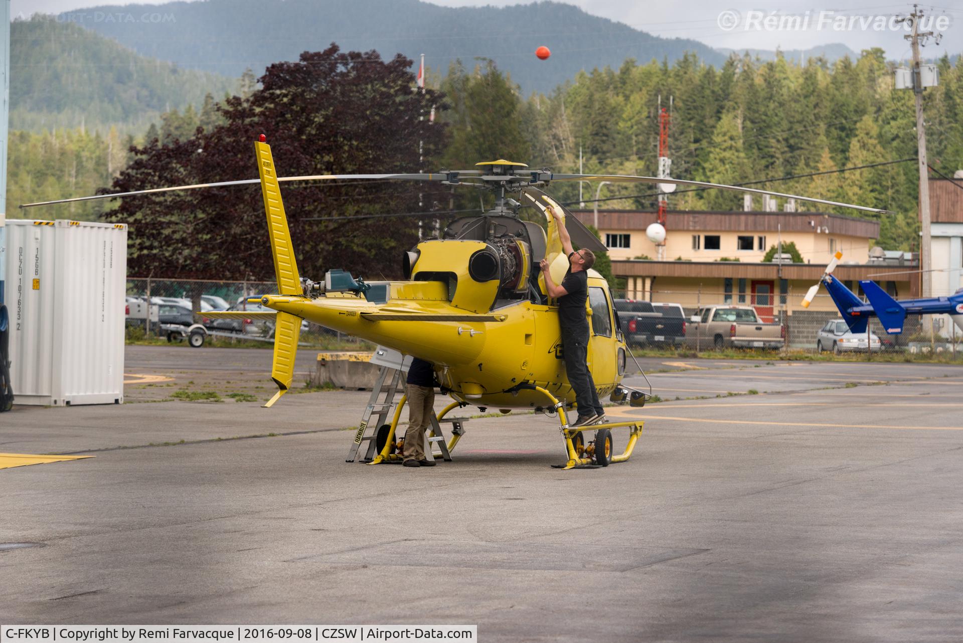 C-FKYB, 2002 Aerospatiale AS-355N Ecureuil 2 C/N 5700, Undergoing maintenance