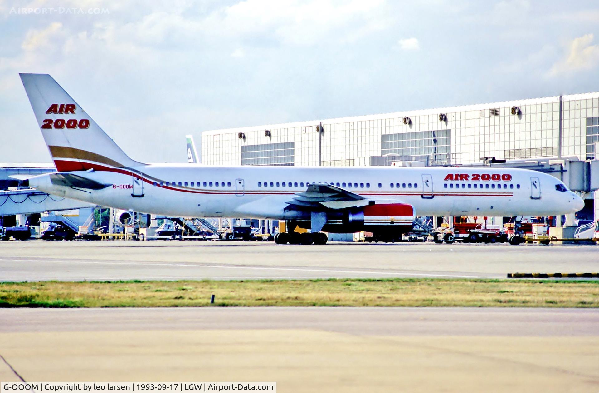 G-OOOM, 1986 Boeing 757-225 C/N 22612, Gatwick 17.9.93