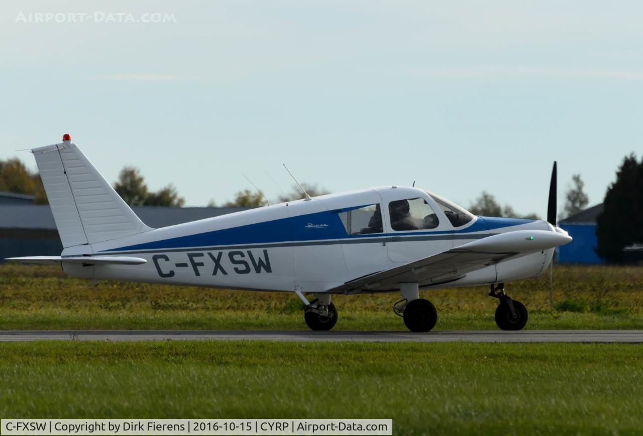 C-FXSW, 1969 Piper PA-28-140 C/N 28-25179, Departing for rwy 04.