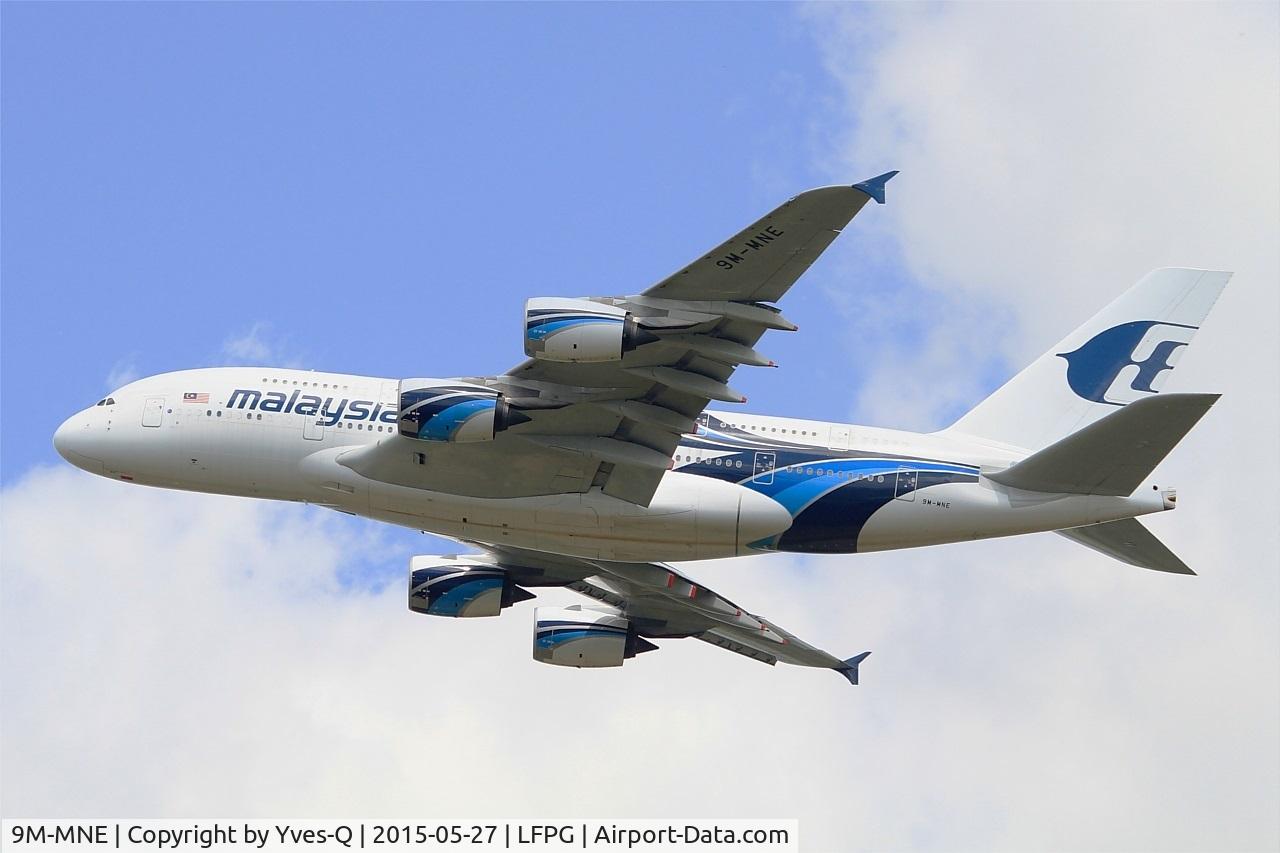 9M-MNE, 2012 Airbus A380-841 C/N 094, Airbus A380-841, Take off rwy 27L, Roissy Charles De Gaulle airport (LFPG-CDG)
