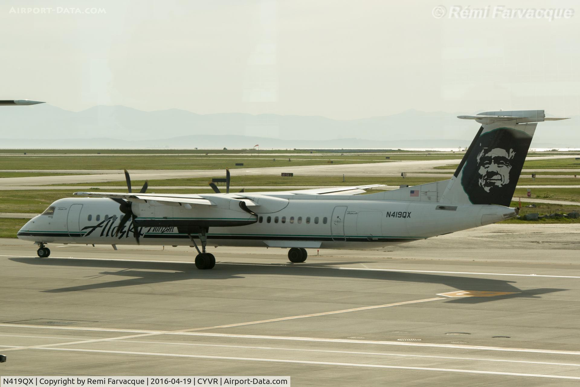 N419QX, 2007 De Havilland Canada DHC-8-402 Dash 8 C/N 4145, Taxiing for departure to south runway.