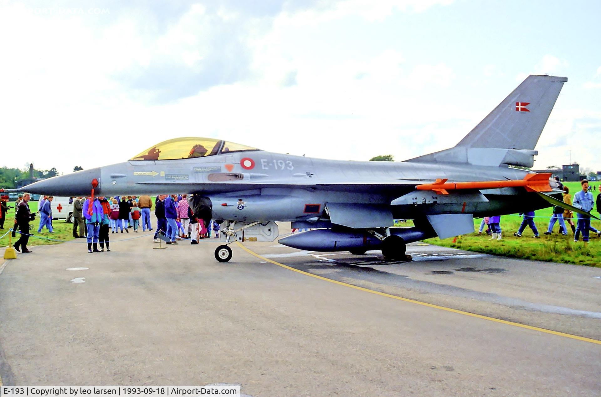 E-193, 1981 General Dynamics F-16A Fighting Falcon C/N 6F-20, Værløse AB 18.9.93