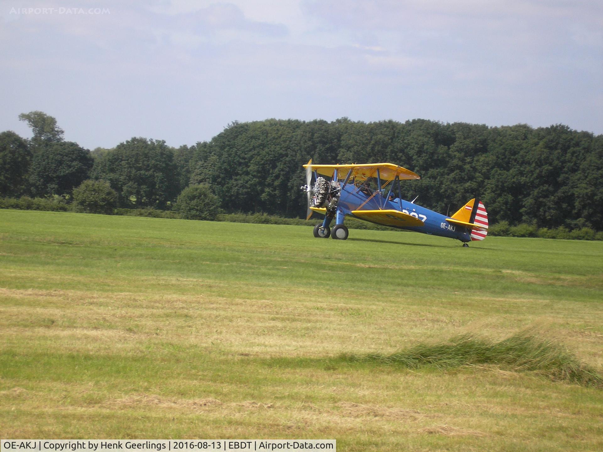 OE-AKJ, 1942 Boeing E75 C/N 75-5601, Schaffen Diest Oldtimer