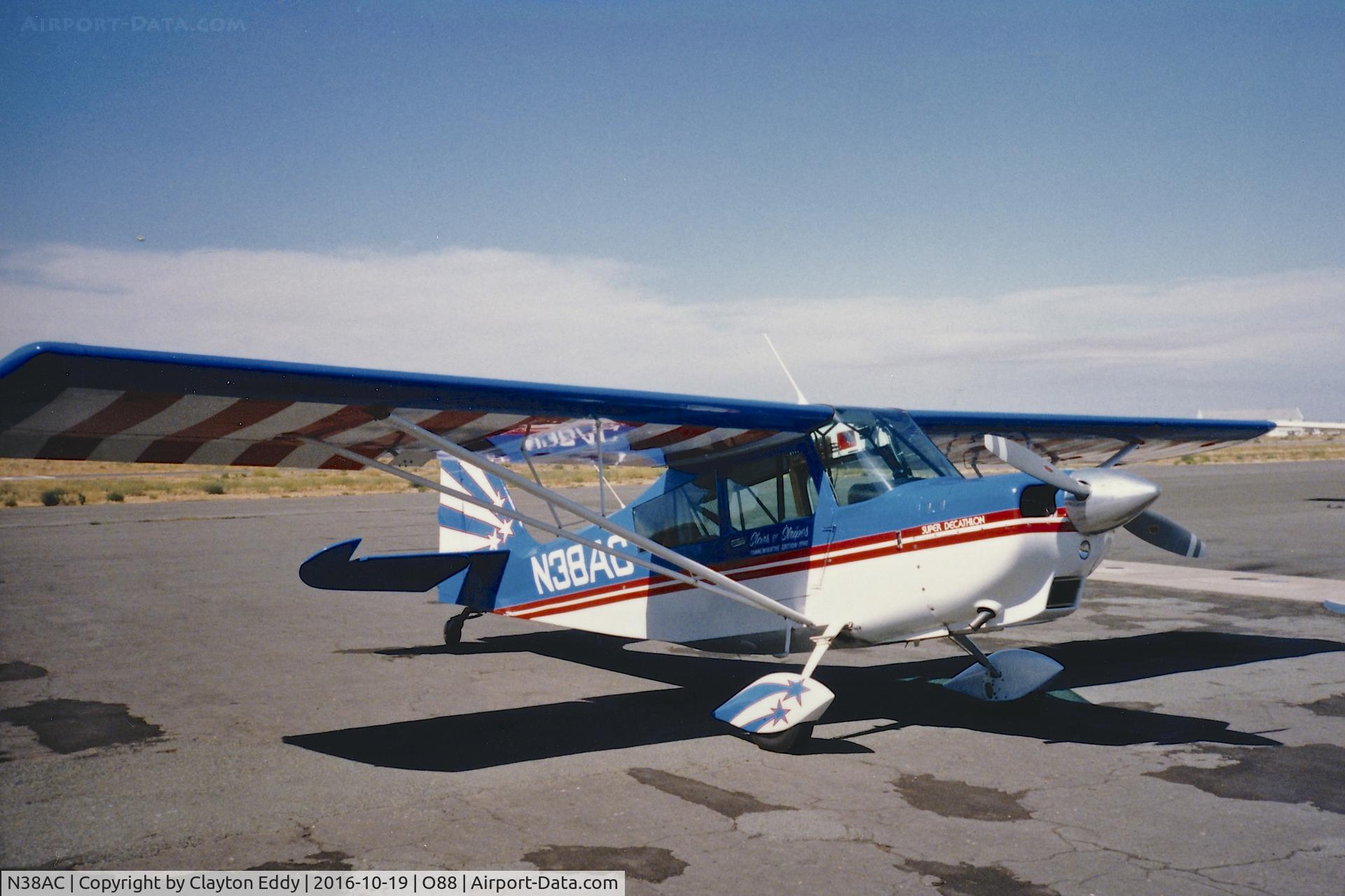 N38AC, 1990 American Champion 8KCAB Decathlon C/N 643-90, N38AC at the old Rio Vista Airport in California.