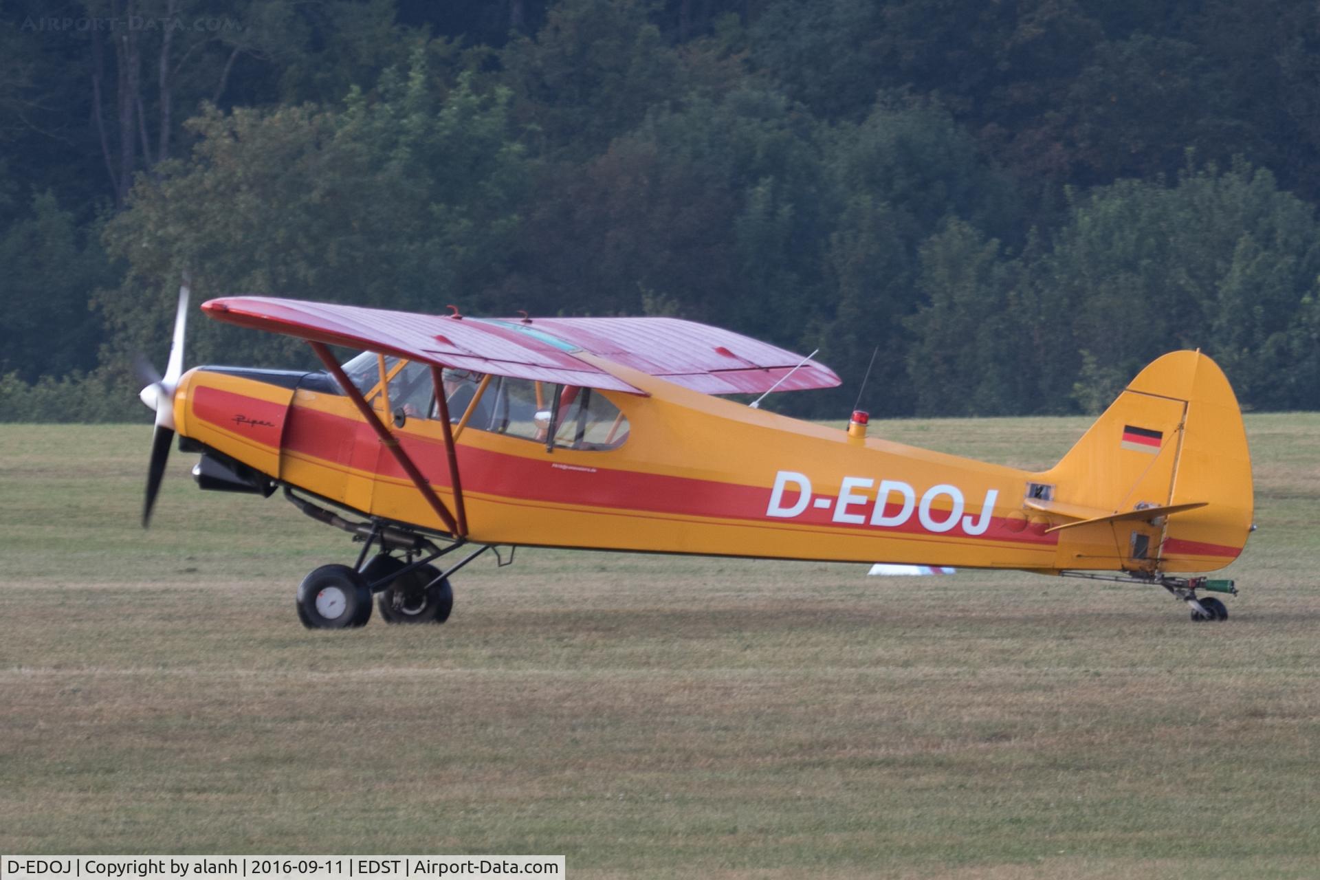 D-EDOJ, 1962 Piper PA 18-150 Super Cub C/N 18-7803, Taxying for departure at the 2016 Hahnweide Oldtimer Fliegertreffen
