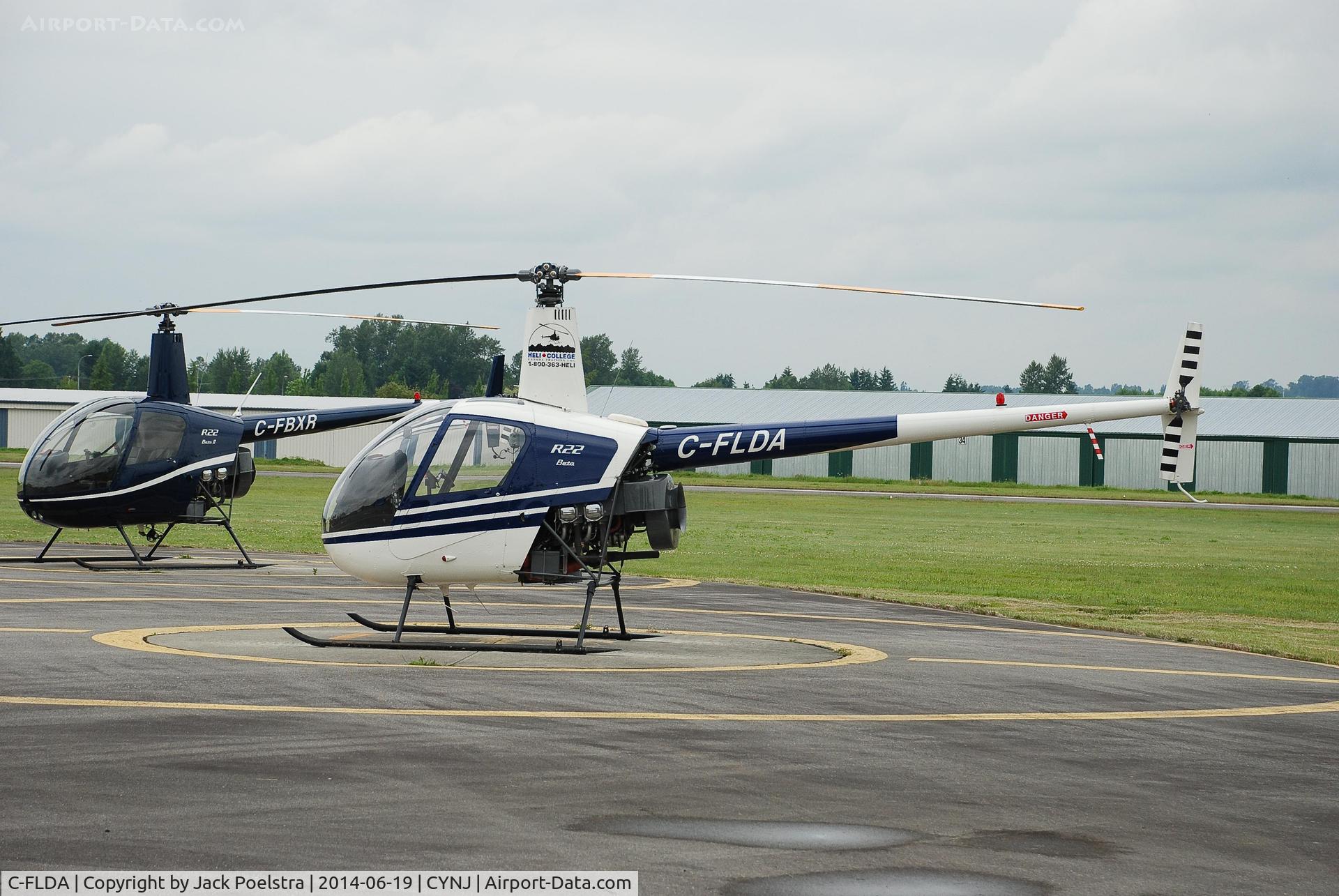 C-FLDA, 1991 Robinson R22 Beta C/N 1694, R.22 at Langley  Regional airport BC