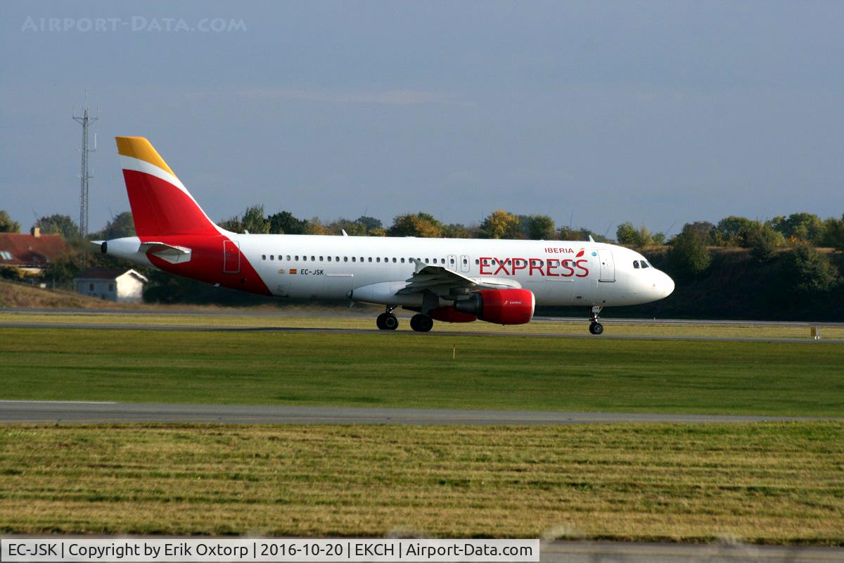 EC-JSK, 2006 Airbus A320-214 C/N 2807, EC-JSK taxing for takeoff on rw 04R