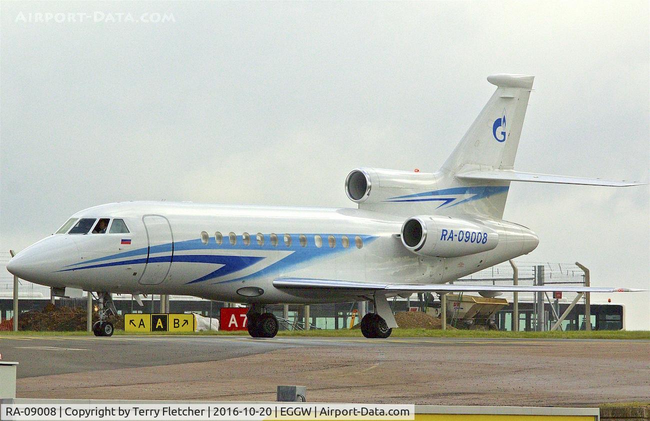RA-09008, 2004 Dassault Falcon 900EX C/N 142, At Luton Airport , UK