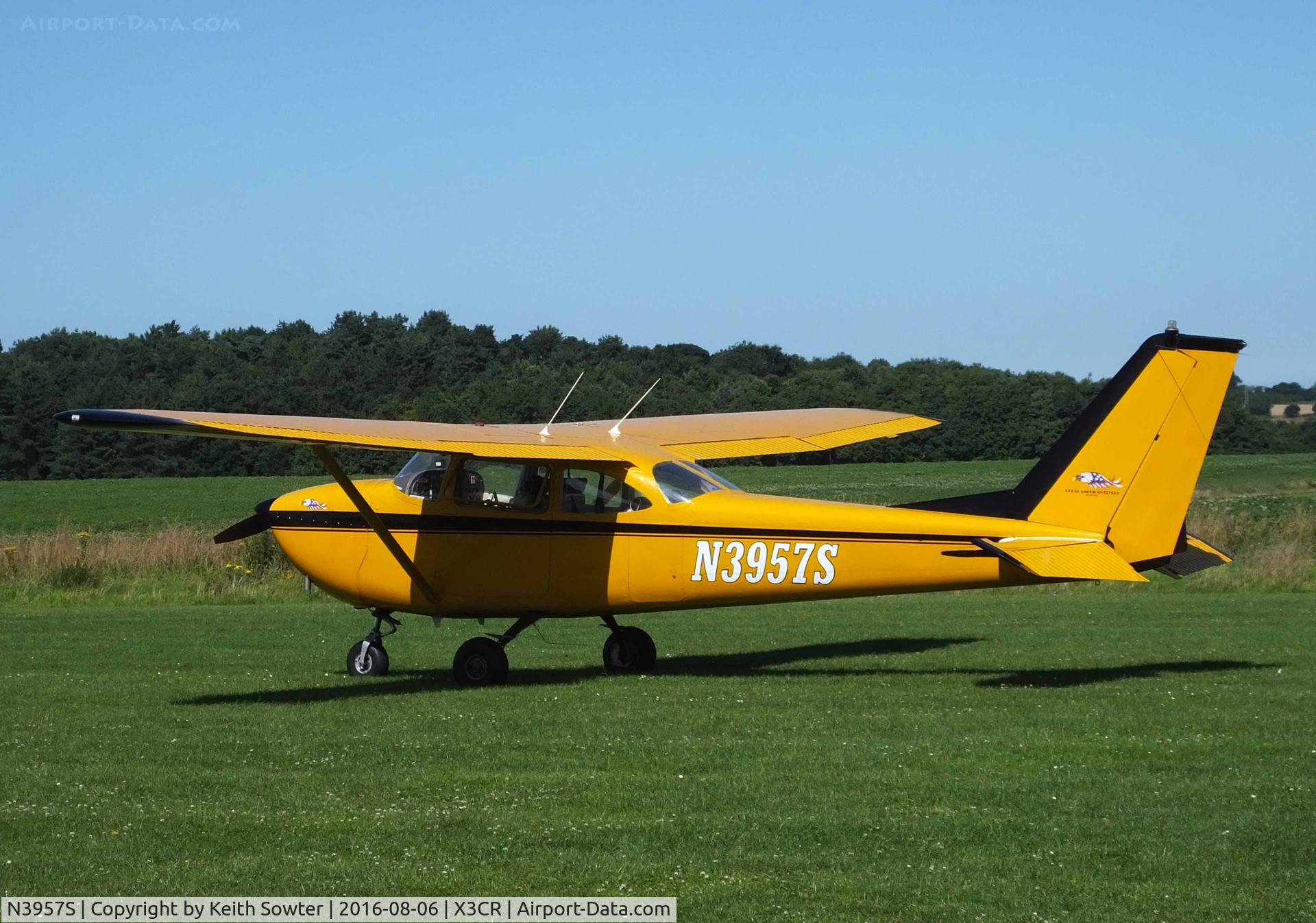 N3957S, 1964 Cessna 172E C/N 17251157, visiting aircraft