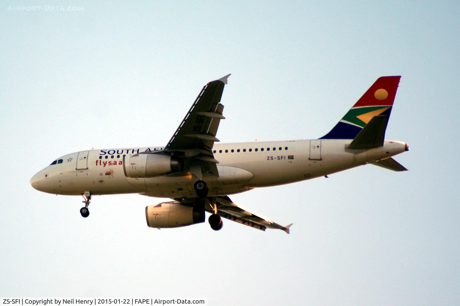 ZS-SFI, 2004 Airbus A319-131 C/N 2375, Aircraft overhead at Sardinia Bay on approach to PLZ