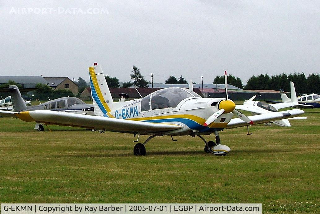 G-EKMN, 1992 Zlin Z-242L C/N 0652, Zlin Z.242L [0652] Kemble~G 01/07/2005