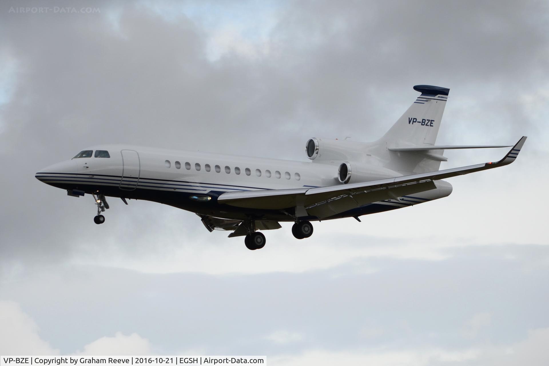 VP-BZE, 2007 Dassault Falcon 7X C/N 14, Landing at Norwich.