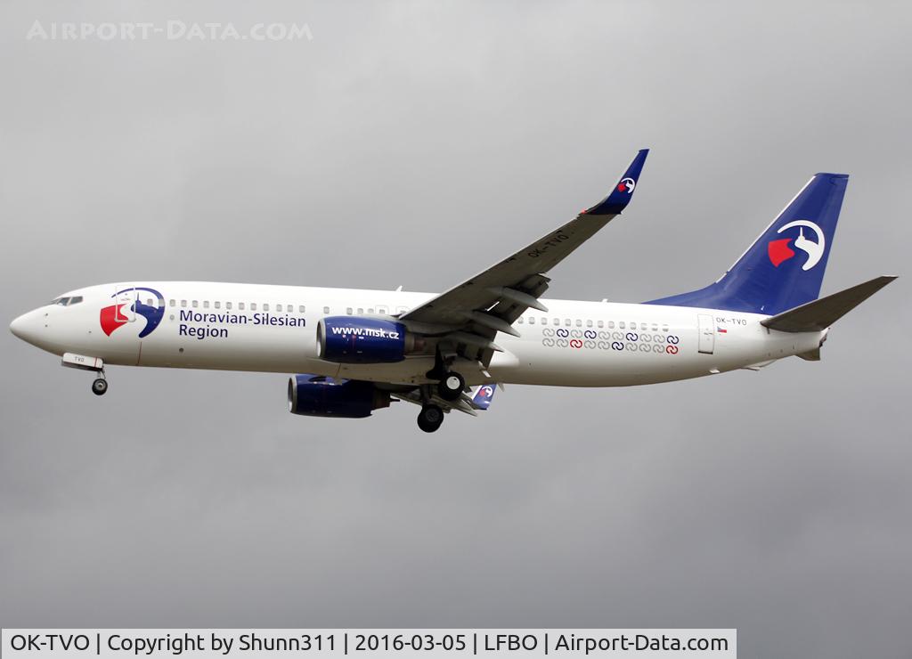 OK-TVO, 2002 Boeing 737-8CX C/N 32360, Landing rwy 32L in new Moravian-Silesian Region c/s