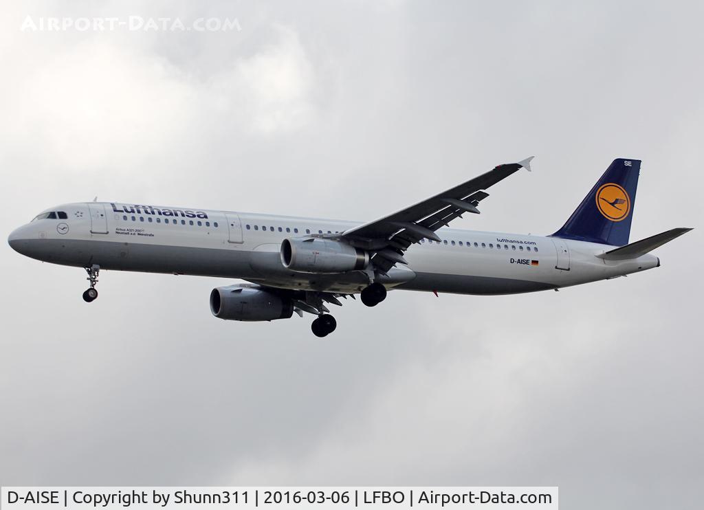 D-AISE, 2000 Airbus A321-231 C/N 1214, Landing rwy 32L