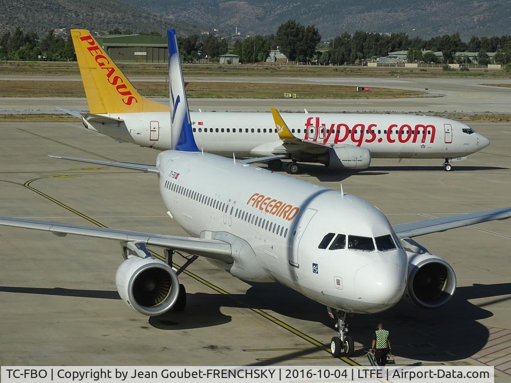 TC-FBO, 2012 Airbus A320-214 C/N 5096, Freebird to Lyon and Nantes.