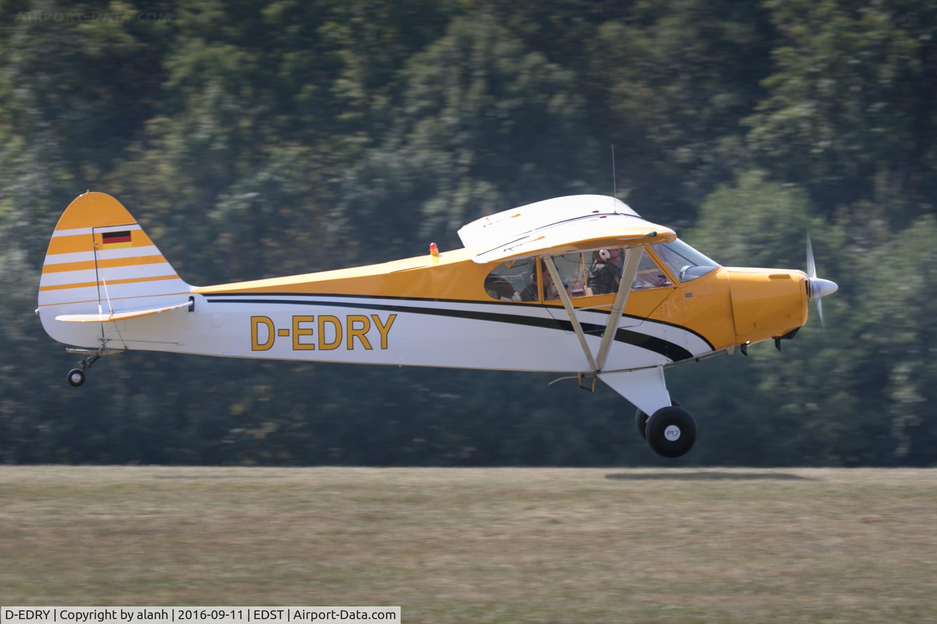 D-EDRY, 1959 Piper PA-18-95 Super Cub Super Cub C/N 18-7194, Departing the 2016 Hahnweide Oldtimer Fliegertreffen
