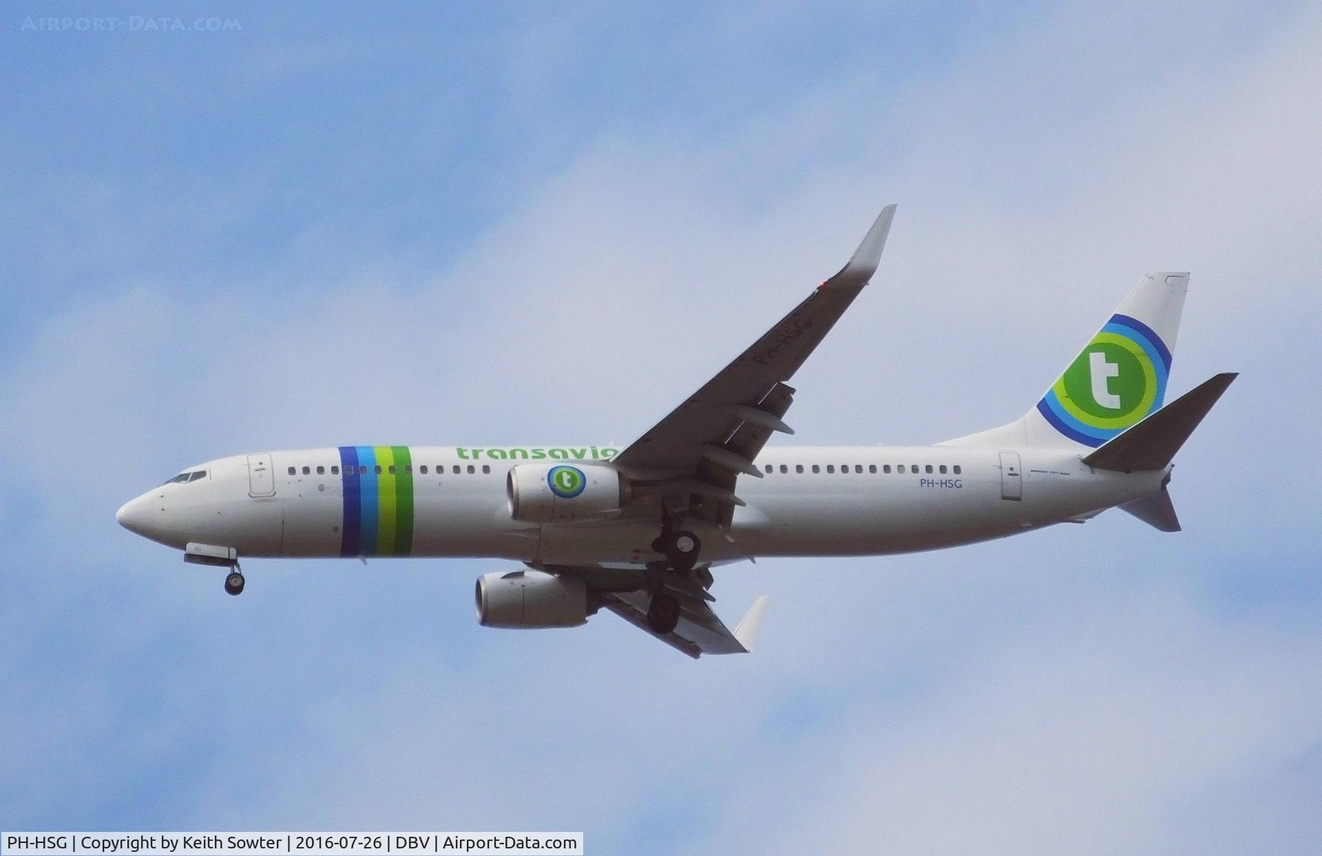PH-HSG, 2012 Boeing 737-8K2 C/N 39262, On final approach at Dubrovnik