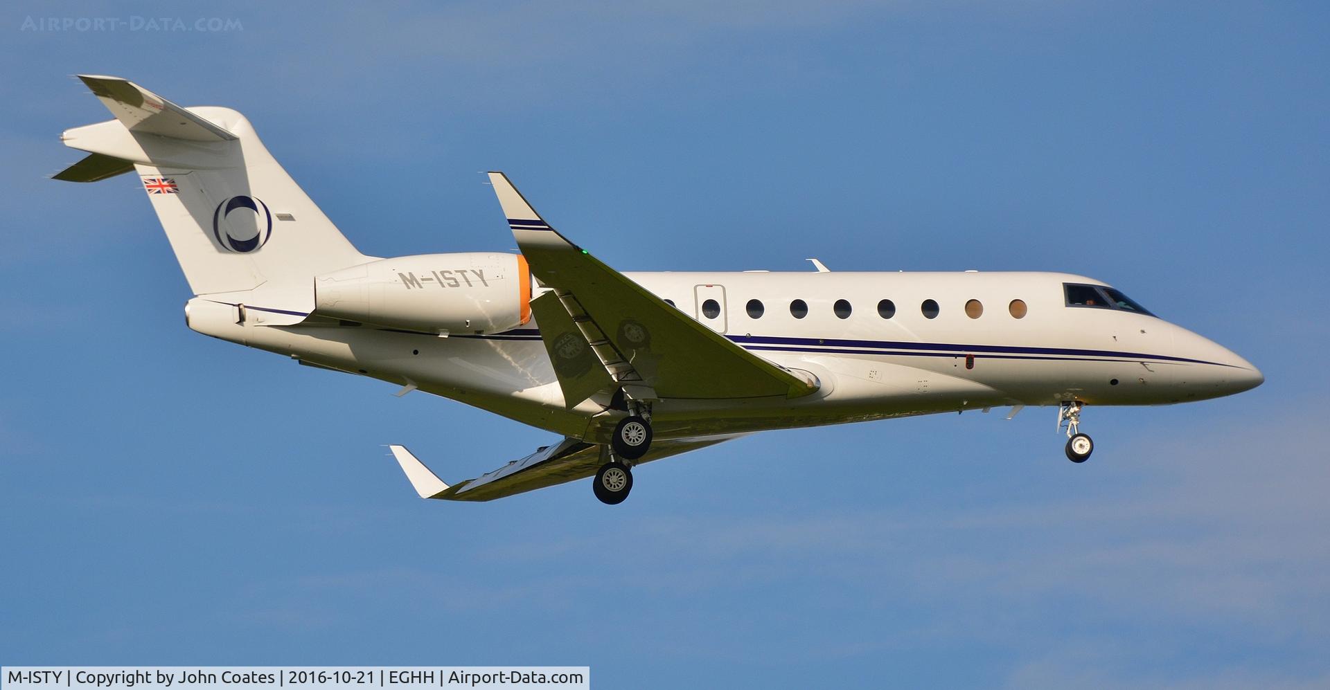 M-ISTY, 2015 Israel Aircraft Industries Gulfstream G280 C/N 2085, Finals to 08
