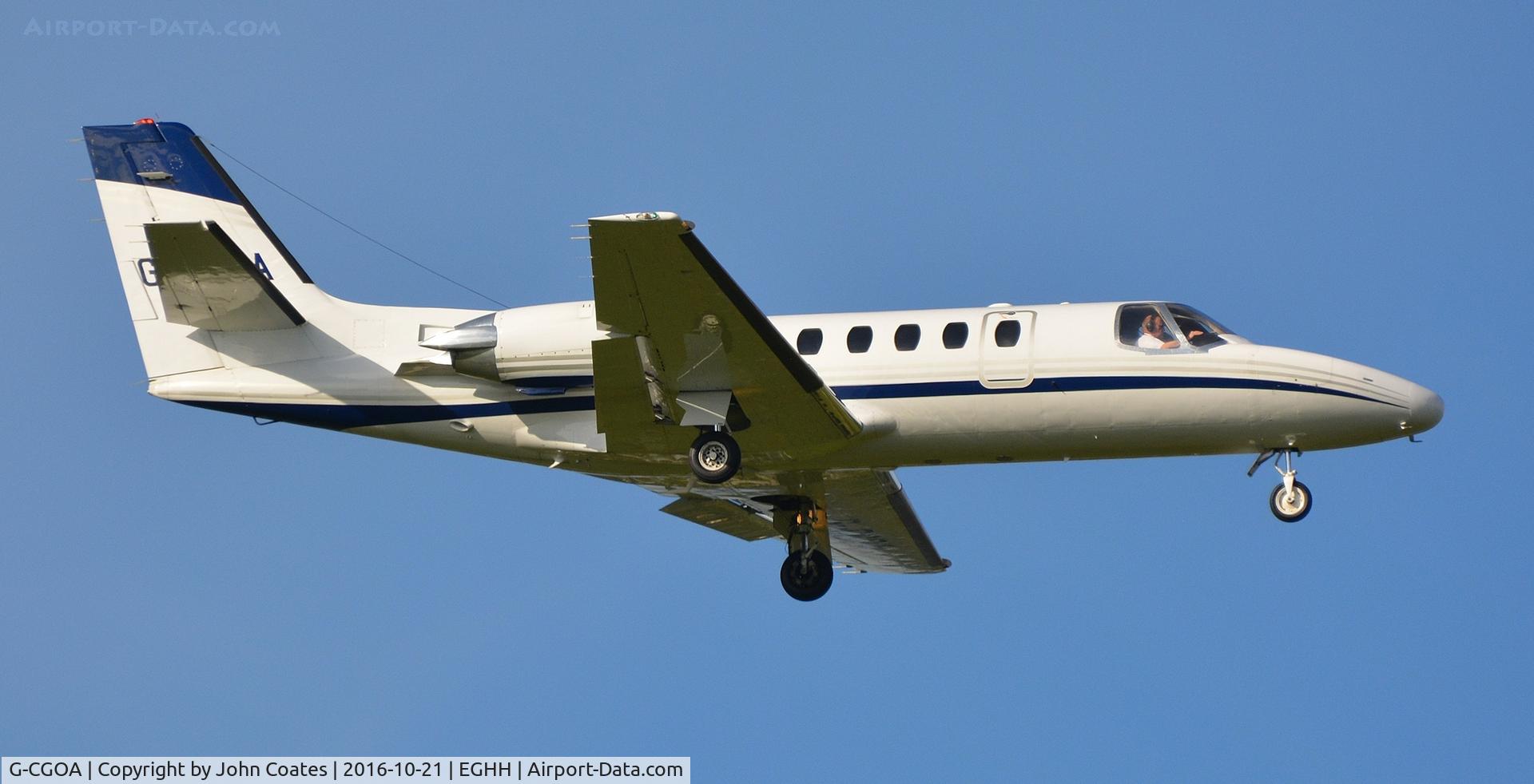 G-CGOA, 1980 Cessna 550 Citation II C/N 550-0183, Finals to 08 training