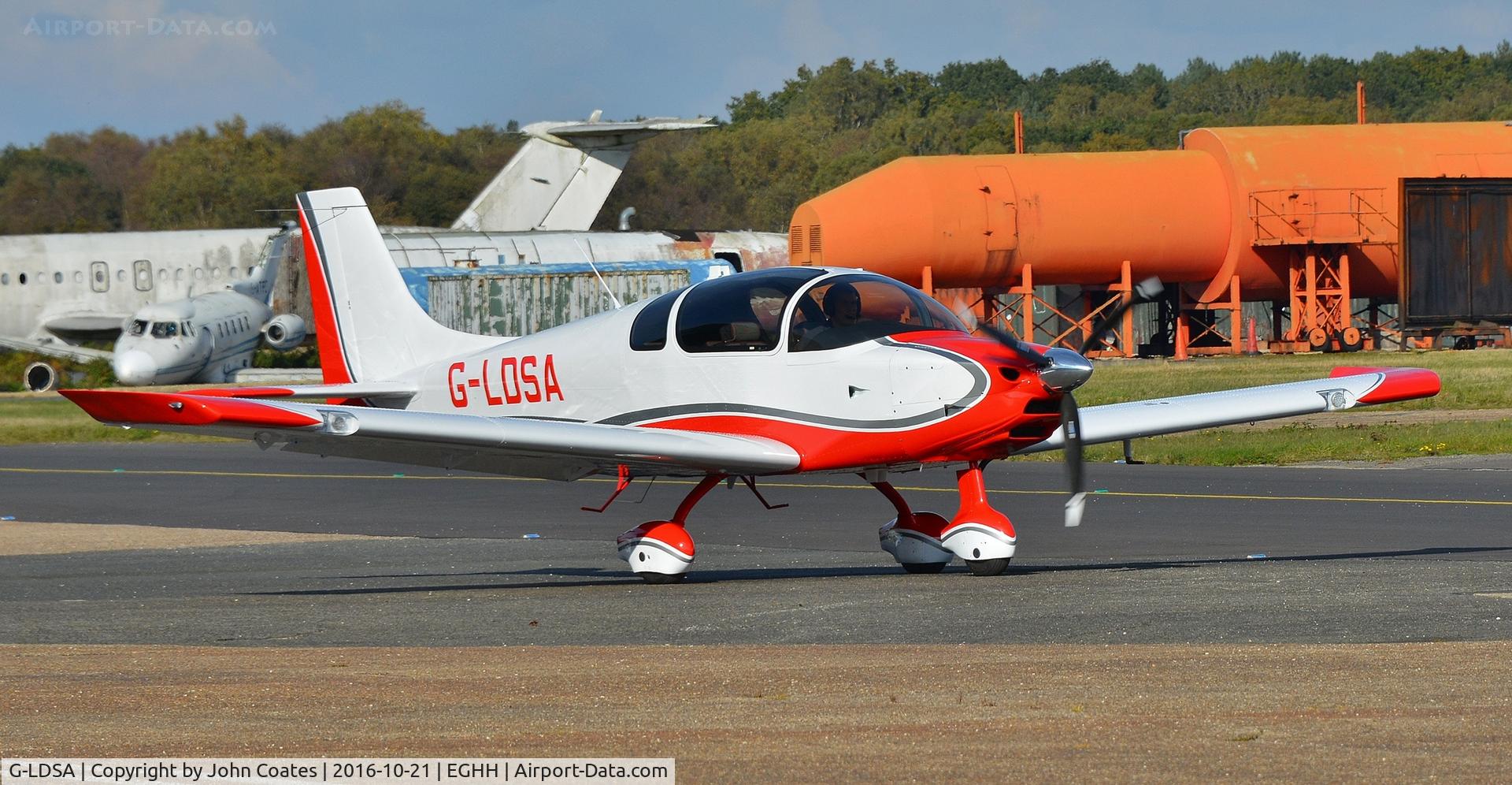 G-LDSA, 2016 The Airplane Factory Sling 4 C/N LAA 400-15412, Departing after repaint