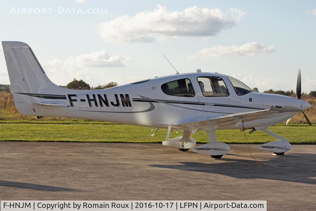 F-HNJM, 2016 Cirrus SR22 C/N 4380, Parked