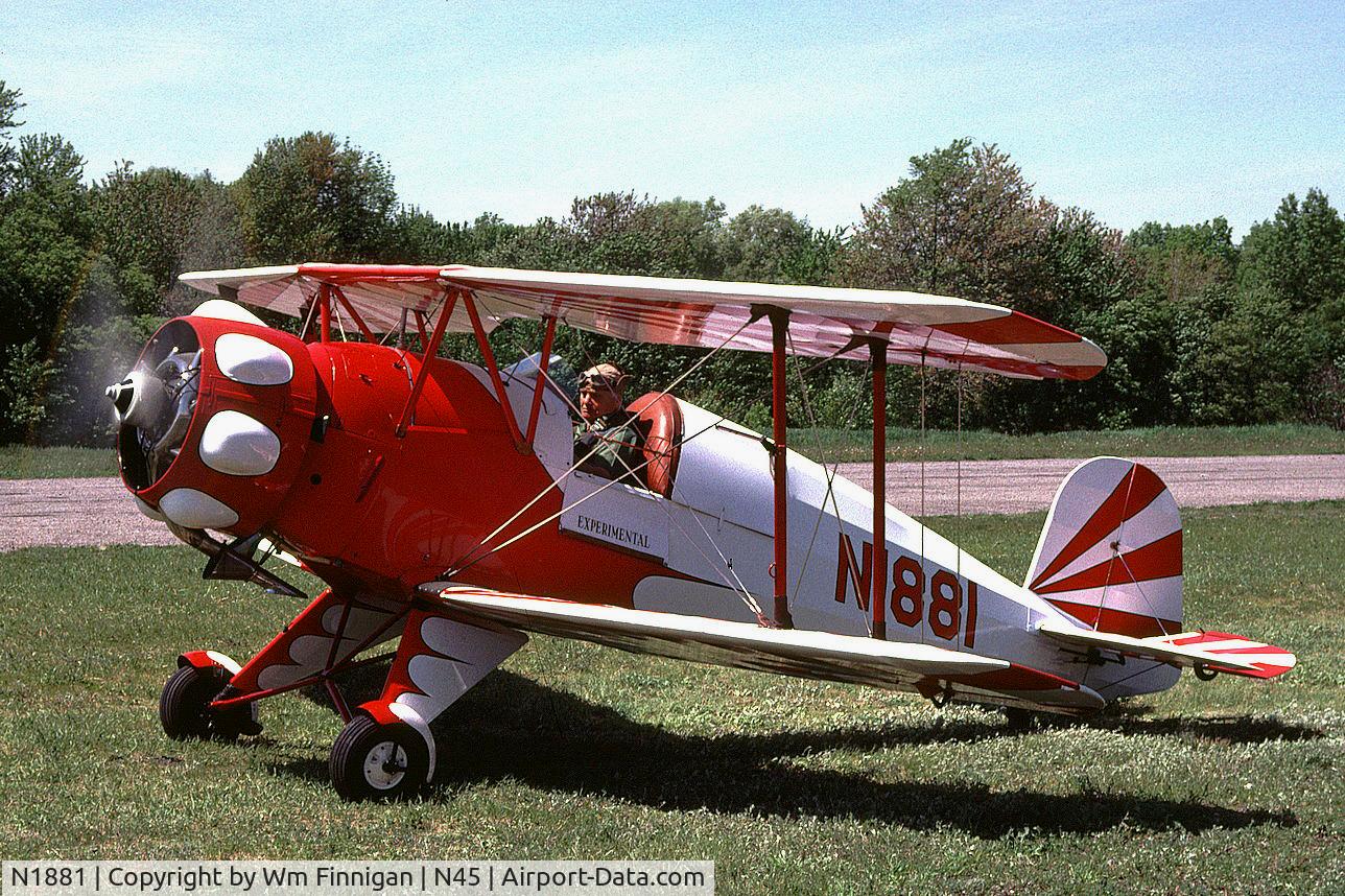 N1881, 1940 Bucker Bu-133C Jungmeister C/N 30, Capt. Art Yadven warming up N1881 at N45 just prior to his last flight in it.