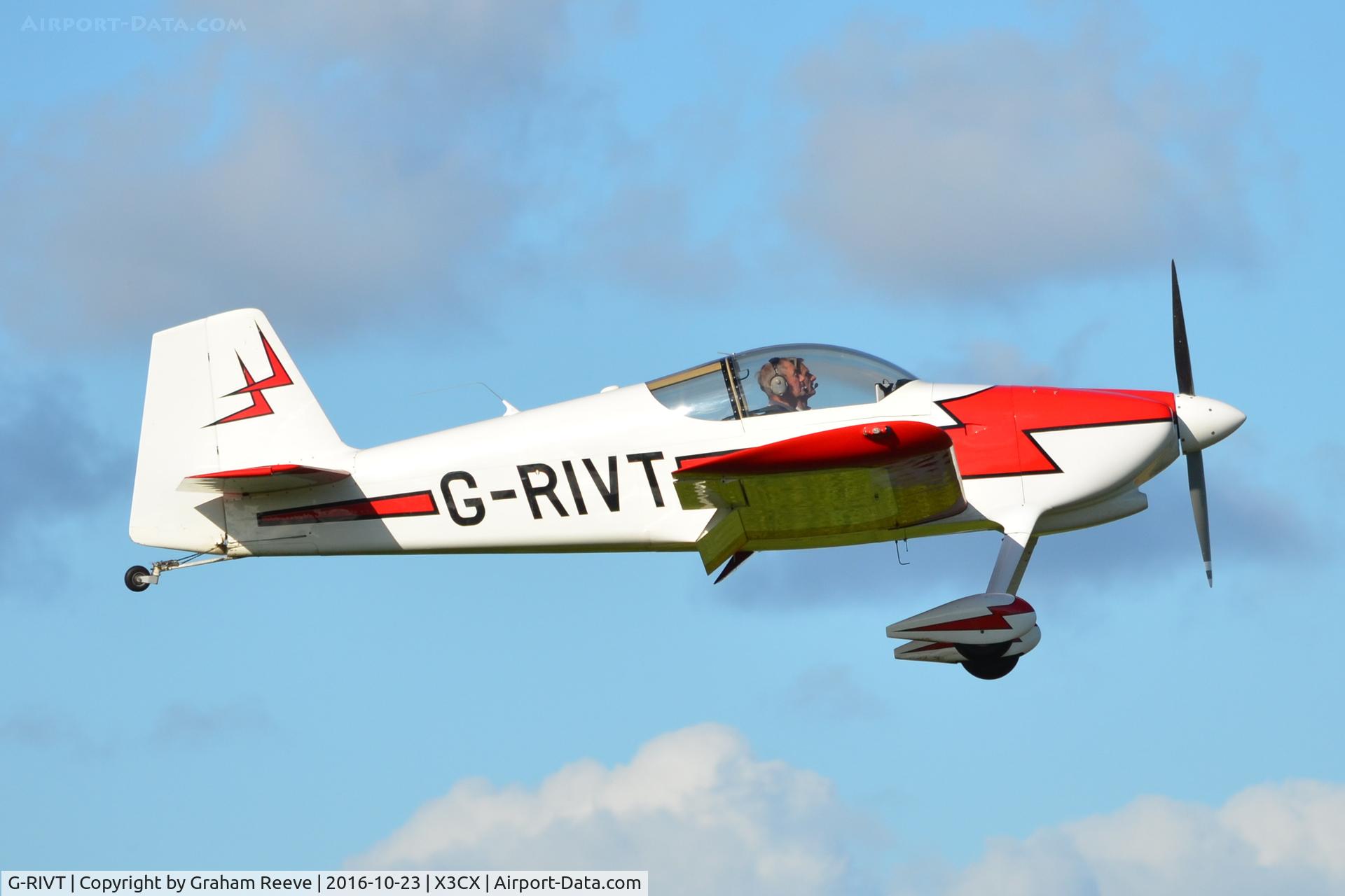 G-RIVT, 1996 Vans RV-6 C/N PFA 181-12743, Landing at Northrepps.