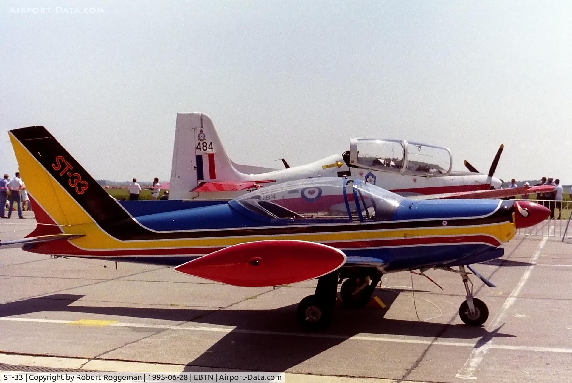 ST-33, SIAI-Marchetti SF-260MB C/N 10-33, SWALLOW DEMOTEAM.