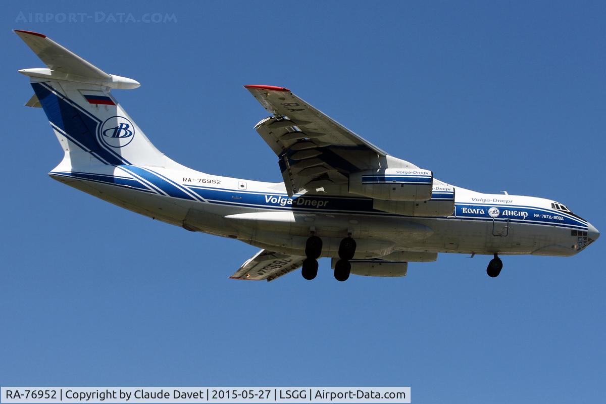 RA-76952, 2010 Ilyushin Il-76TD-90VD C/N 2093422743, RA-76952, First time visitor at GVA.