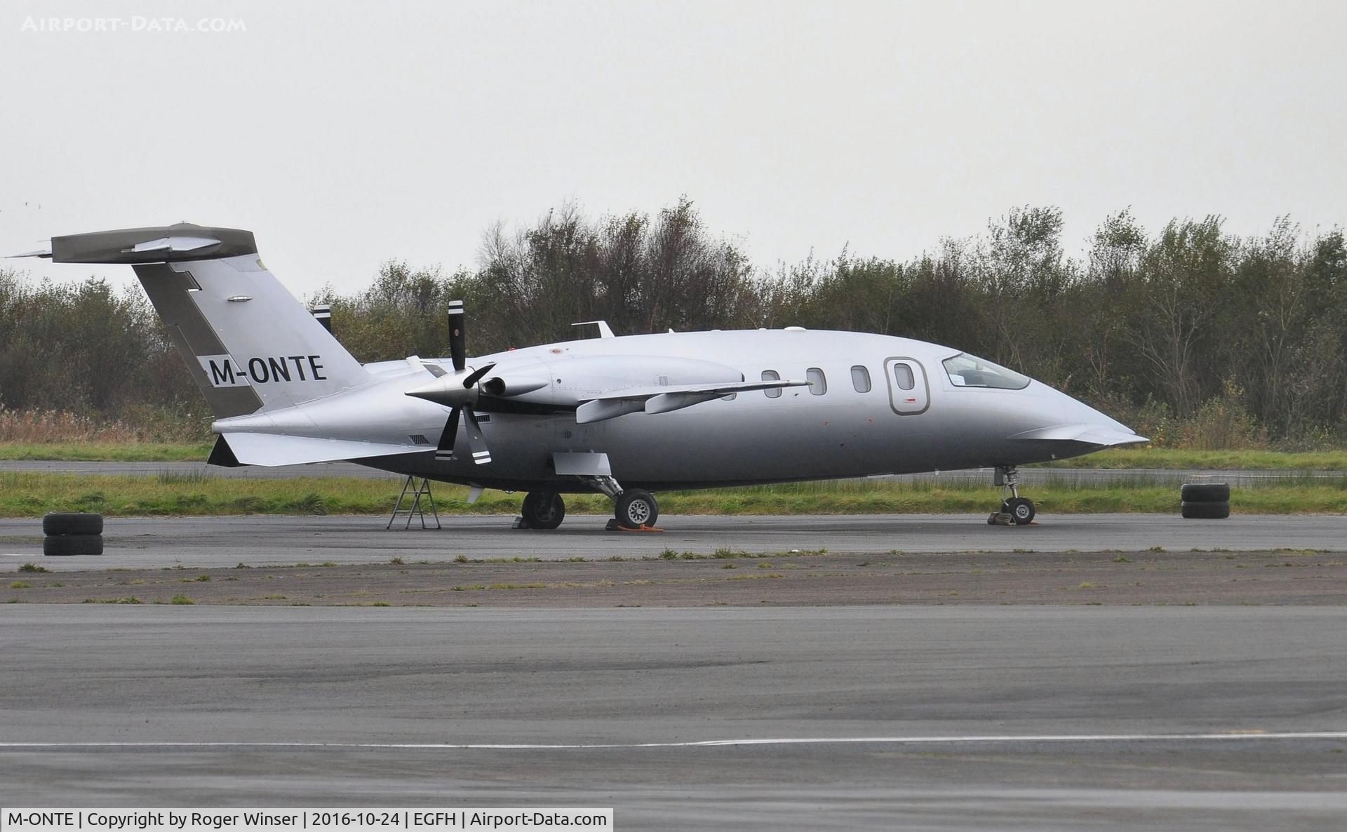 M-ONTE, 2009 Piaggio P-180 Avanti II C/N 1176, Visiting P180 Avanti II operated by Scotia Aviation.