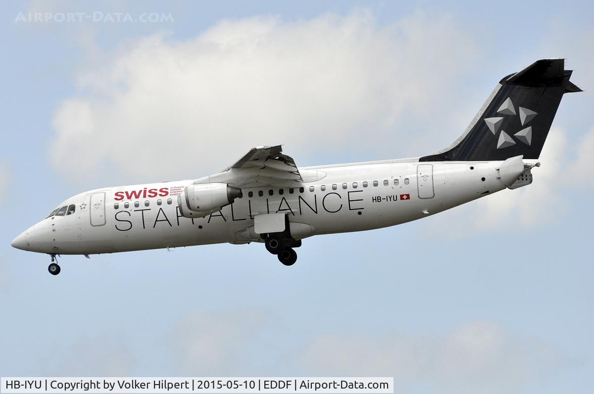 HB-IYU, 2000 British Aerospace Avro 146-RJ100 C/N E3379, at fra