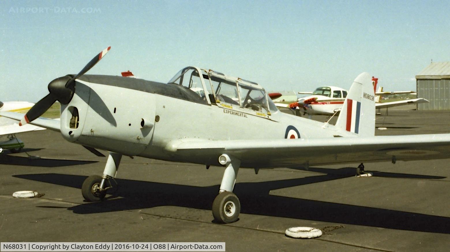 N68031, 1950 De Havilland DHC-1 Chipmunk T.10 C/N C1/0132, Old Rio Vista Airport in California.